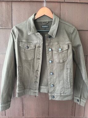 Women’s Boutique Olive Green Jacket